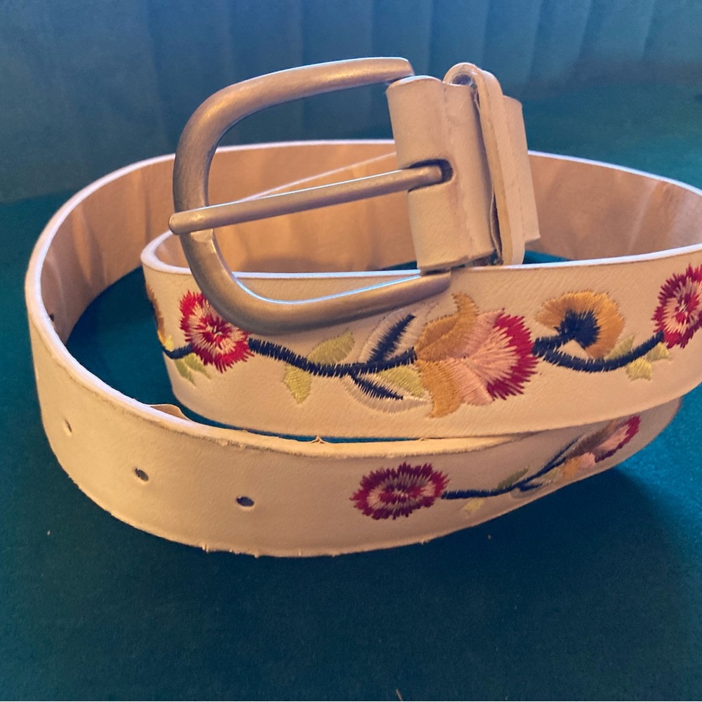 Embroidered Vintage Inspired Belt